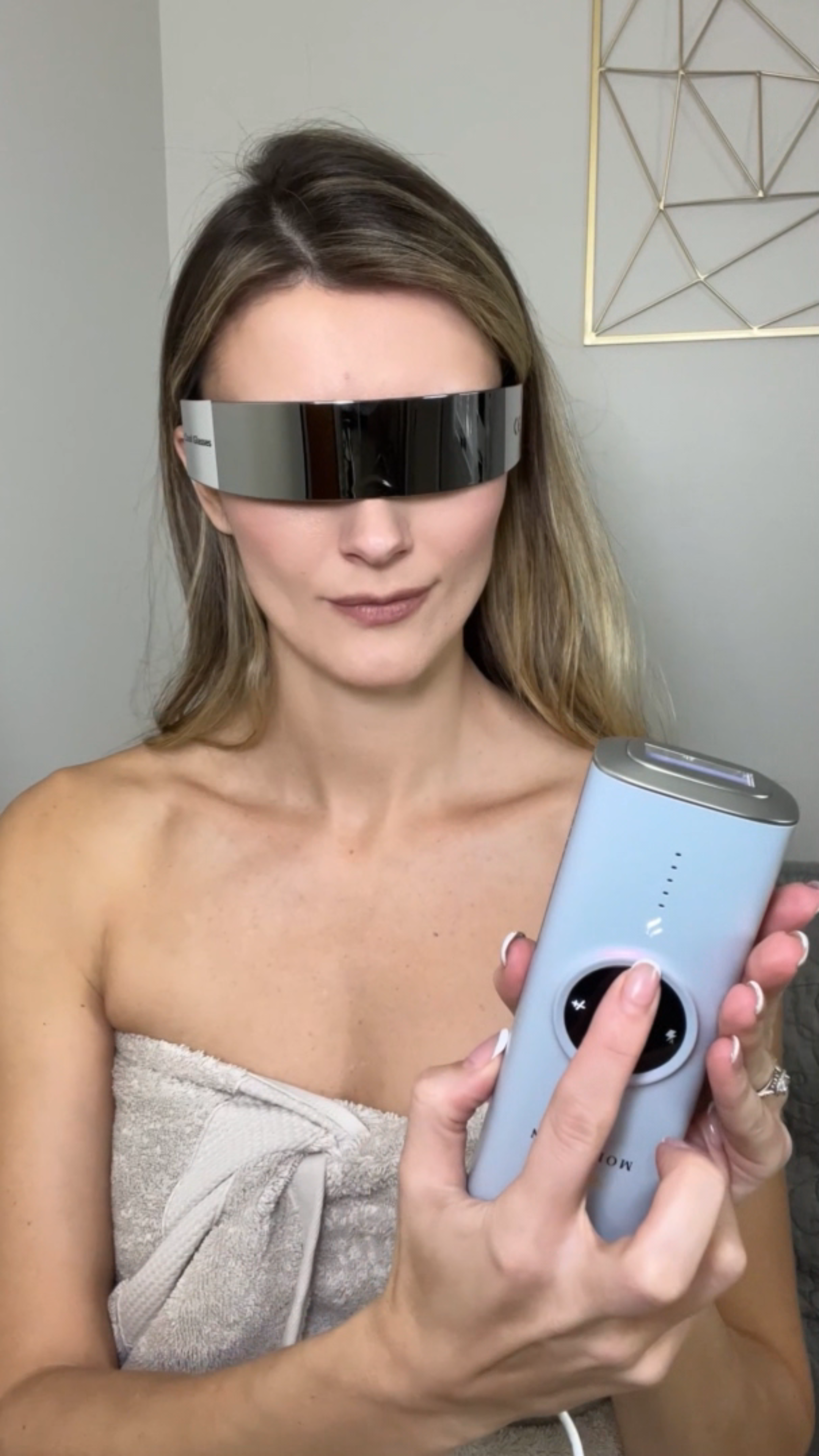 AURORA - 2-in-1 IPL Hair Removal & Skin Rejuvenation Device with Sapphire Ice-Cooling Morii Skin